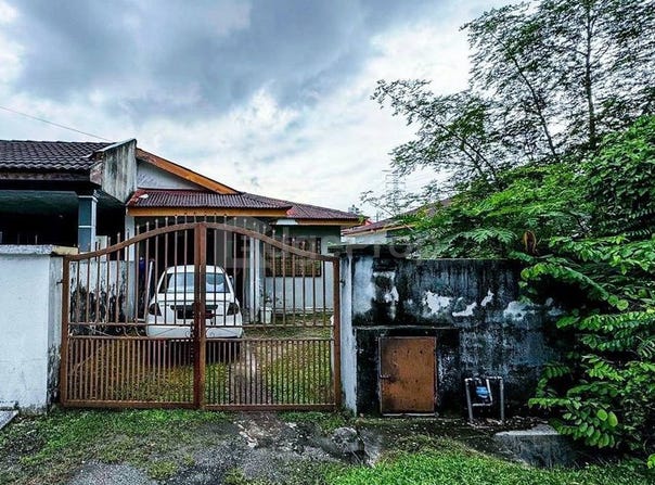 Jalan Selayang Mutiara, Selayang, Selangor 68100