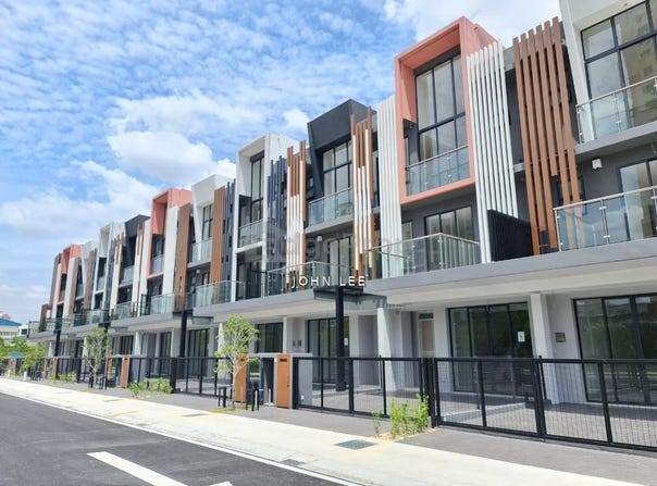 Jalan Perling, Puchong, Selangor 47100