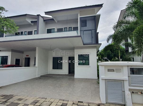 Panorama lapangan camellia, Ipoh, Perak 31650