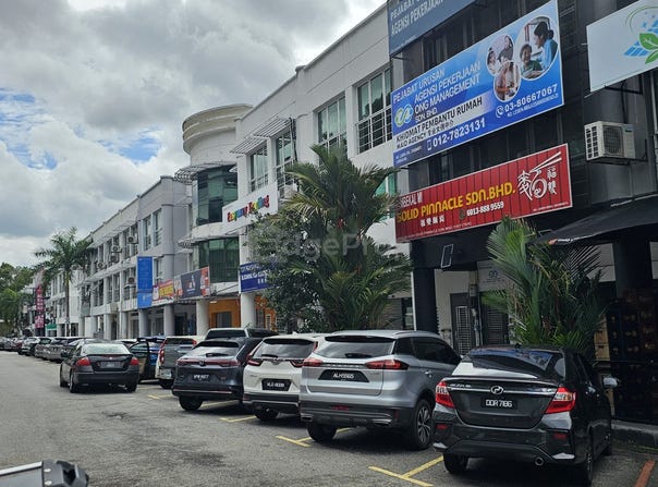 Jalan Puteri 1/8, Puchong, Selangor 47100