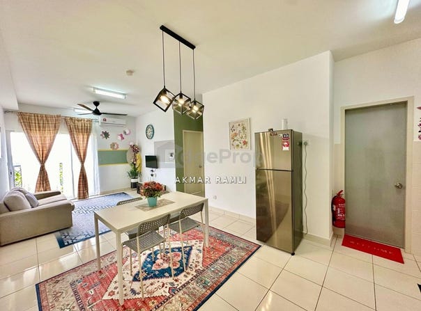 Persiaran Warisan, Sepang, Selangor 43900