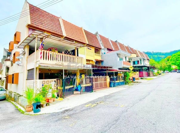 Jalan Teratai 1/2, Ampang, Selangor 56100