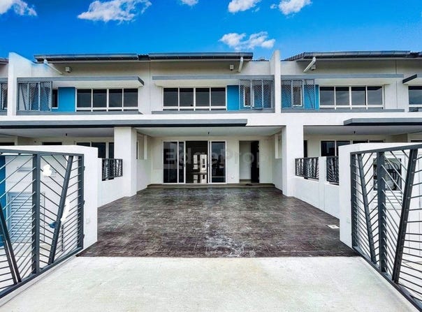 Jalan Pintas Dengkil-Putrajaya, Sepang, Selangor 43900