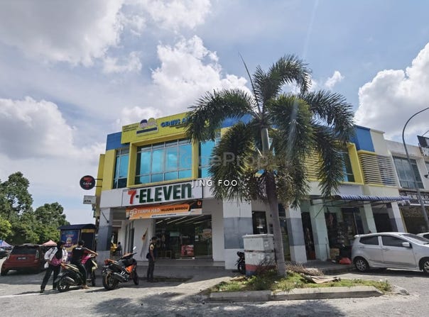 Jalan Astana E 13/E, Pusat Niaga Astana Alam, Bandar Puncak Alam, Selangor 42300