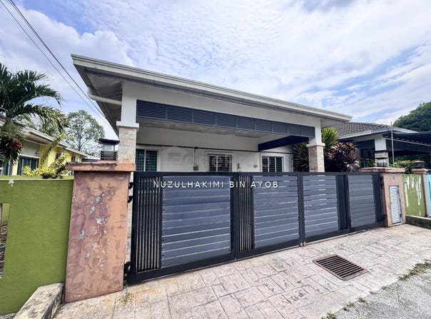 Jalan Raja Tun Uda, Semenyih, Selangor 43500