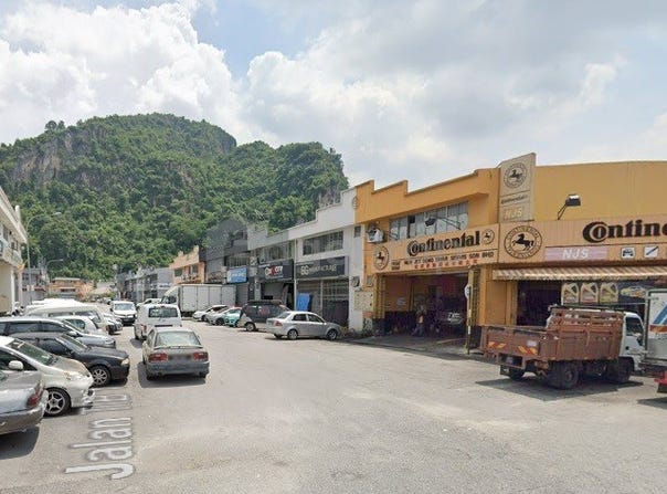Batu Caves, Selangor 68100