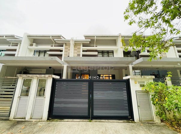 Off Jalan Tasik Puteri, Rawang, Selangor 48000