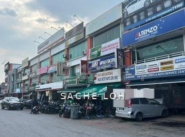 Batu Caves, Selangor 68100