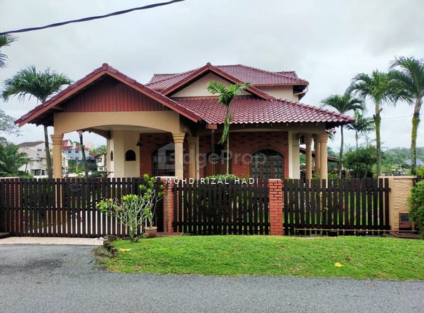 Off Jalan Pantai, Port Dickson, Negeri Sembilan 72500