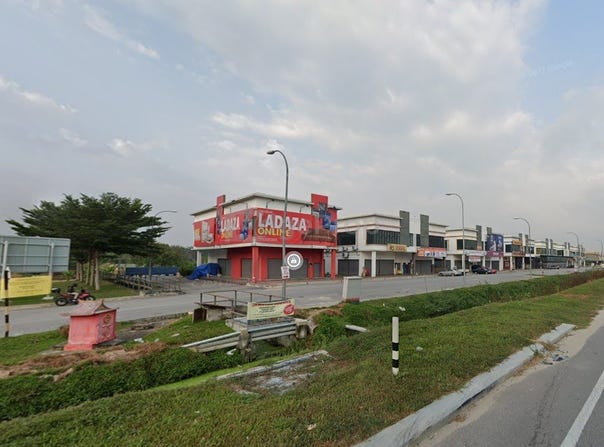 J, Kuala Selangor, Selangor 45600