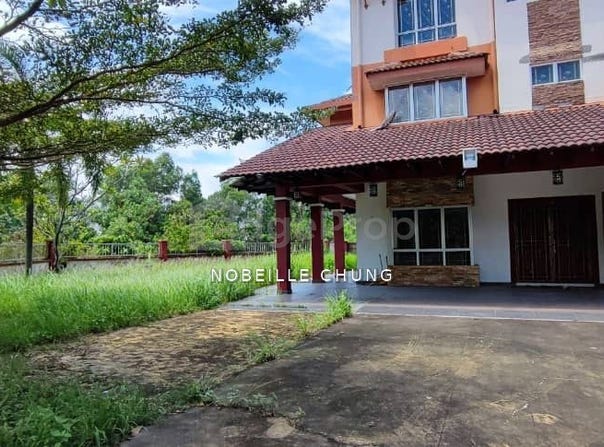 Jalan Prima Tropika, Seri Kembangan, Selangor 43400