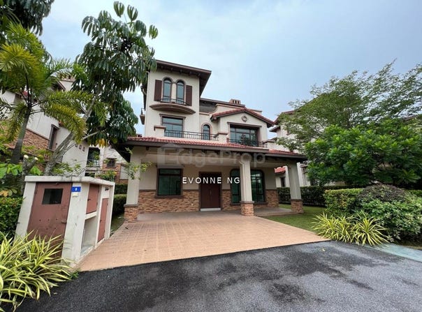 Lebuh Diamond, Semenyih, Selangor 43500