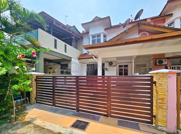 Jalan Arked, Dengkil, Selangor
