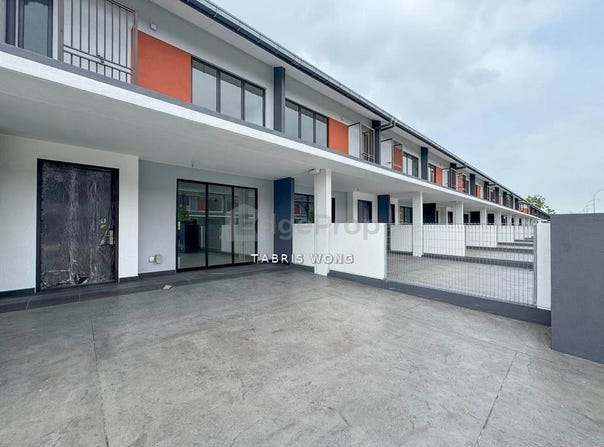 JALAN NGAJAT, Bandar Bukit Raja, Selangor 41050
