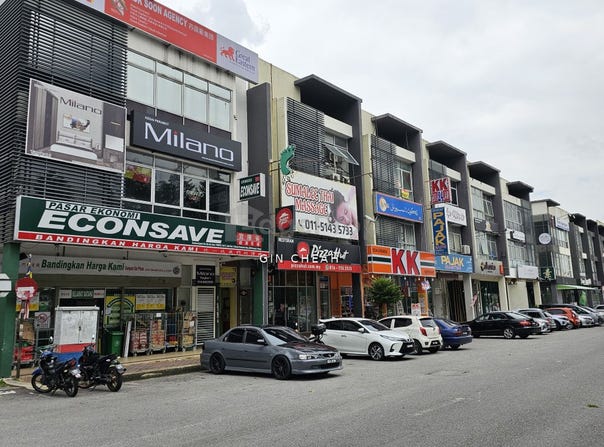 Jalan Kiara 1, Semenyih, Selangor 43500