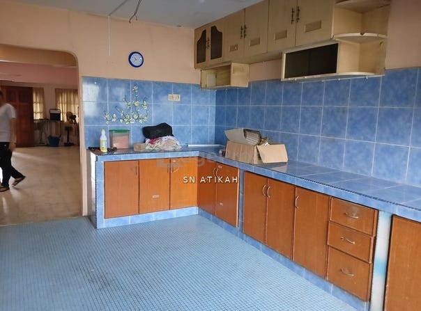 Jalan Tilapia; Jalan Seluang, Banting, Selangor 42700