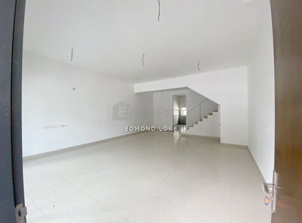 Persiaran Pegawai, Selayang, Selangor 68100