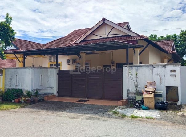Jalan Cenderawasih, Sepang, Selangor 43900