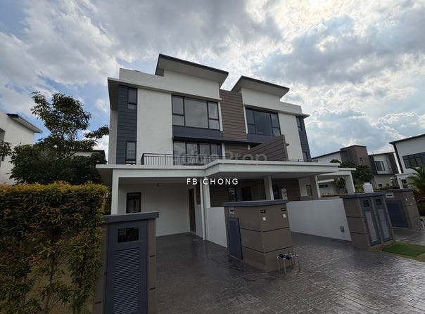 Lebuh Diamond, Semenyih, Selangor 43500