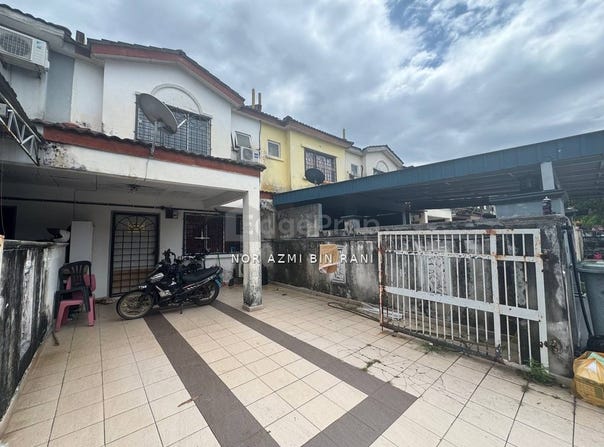 Rawang, Selangor 48020