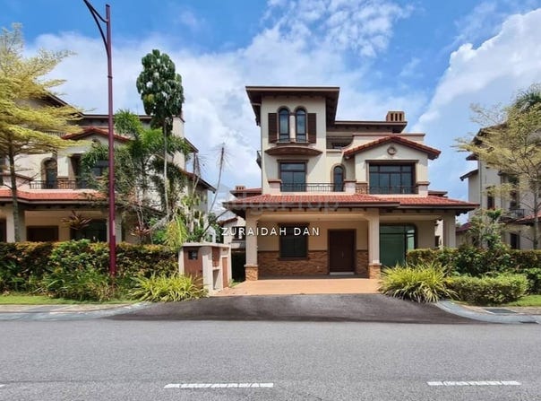 Lebuh Diamond, Semenyih, Selangor 43500