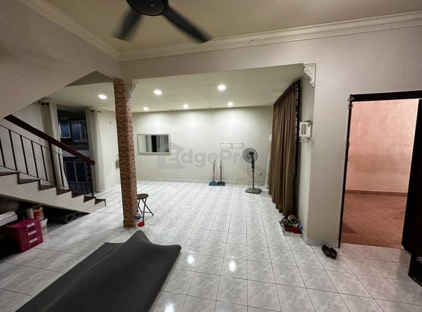 Jalan Seroja, Sepang, Selangor 43900