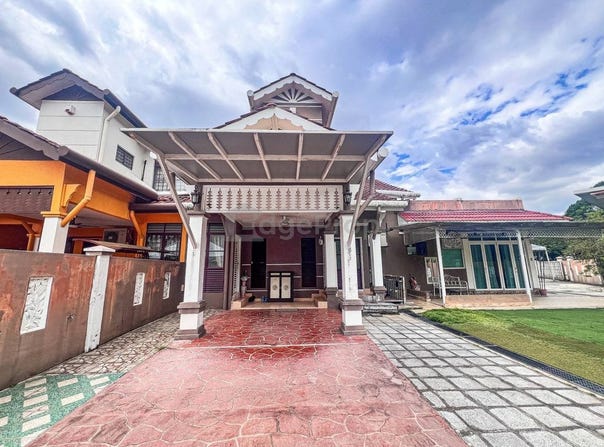 Jalan Damai Puspa, Cheras, Kuala Lumpur 56100