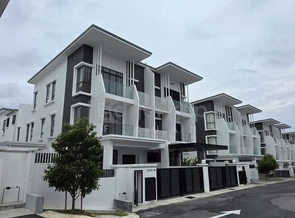 jalan abadi heights, Puchong, Selangor 47120
