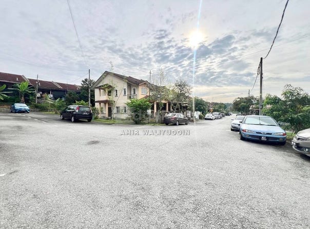 Jalan Baiduri Harmoni, Sepang, Selangor 43900