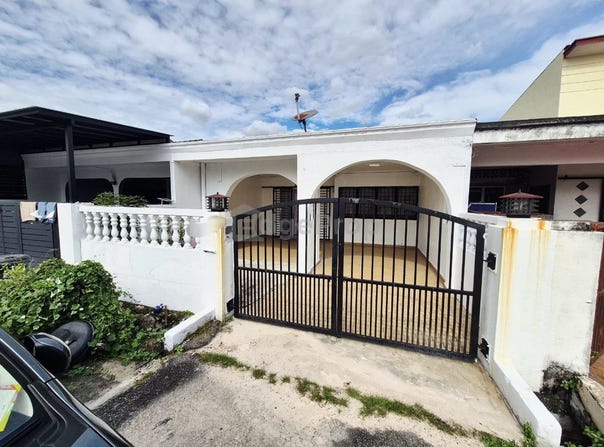 Jalan Usaha Ehsan, Taman Ehsan, Kepong, Selangor 52100