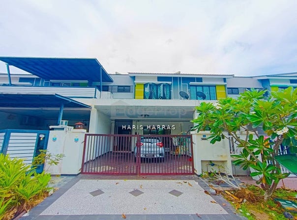 Jalan Parklands, Semenyih, Selangor 43700