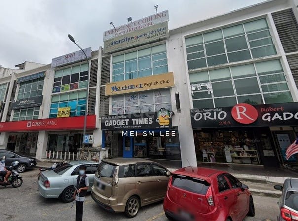 J, Seri Kembangan, Selangor 43300