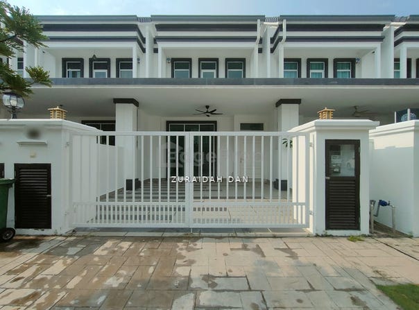 Semenyih, Selangor 43700