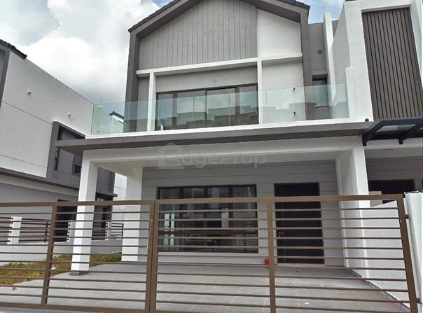 Jalan BP 14, Sepang, Selangor 43800