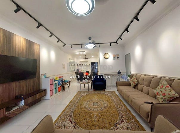 Jalan Alam Suria, Bandar Puncak Alam, Selangor