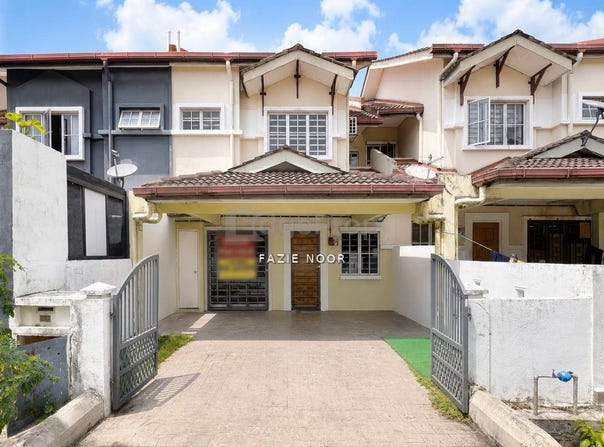 Rawang, Selangor 48020