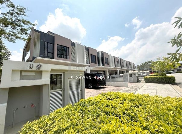 Laman View, Cyberjaya, Selangor 63000