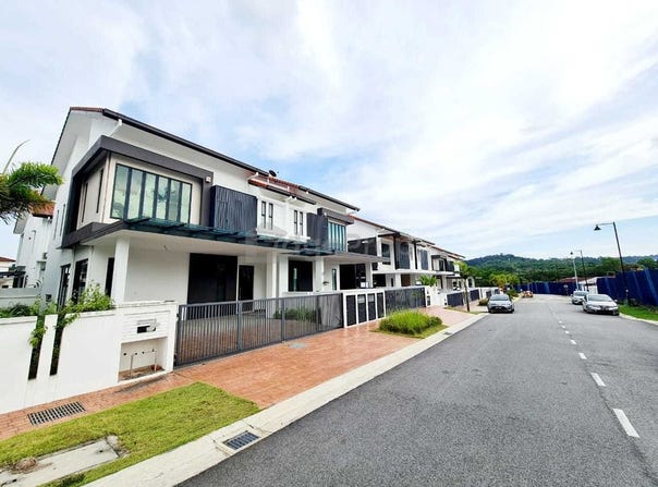 Jalan Bk 1, Puchong, Selangor 47180