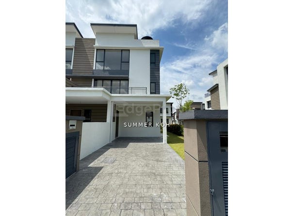 Lebuh Diamond, Semenyih, Selangor 43500