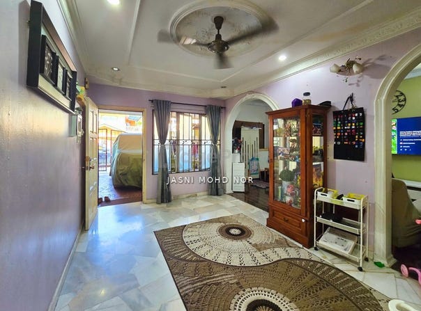 Jalan Tasik Puteri, Rawang, Selangor 48300