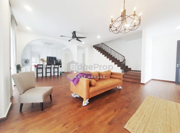 Persiaran Mokhtar Dahari, Bandar Puncak Alam, Selangor 47000