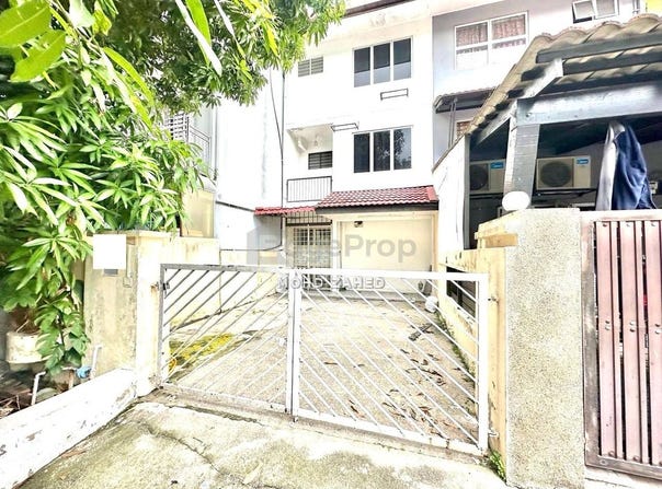 Jalan Dagang 1/7, Ampang, Selangor 68000