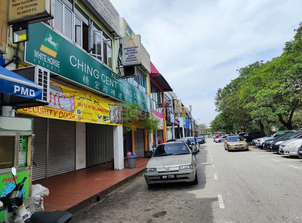 Jalan Intan , Puchong, Selangor 47150