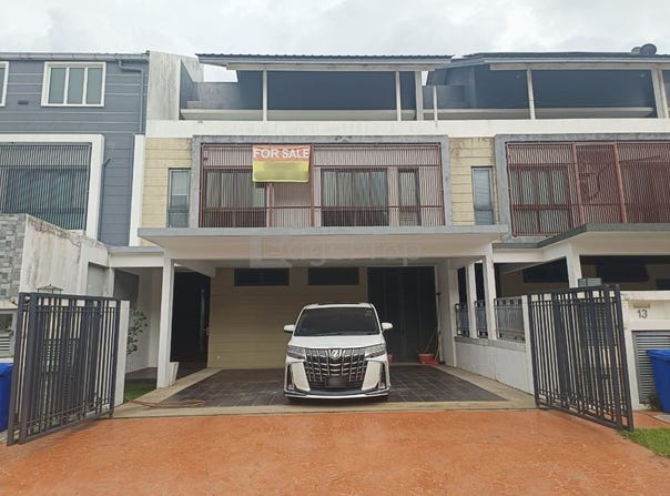 Jalan Elektron, Denai Alam, Selangor 40160