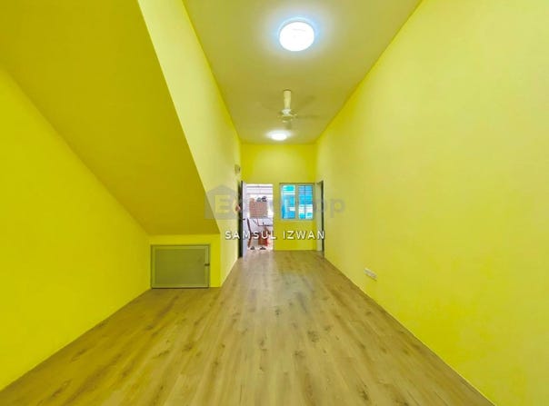 Jalan Seri Segar, Semenyih, Selangor 43500