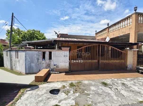 Off Jalan Raya 3, Seri Kembangan, Selangor 47100