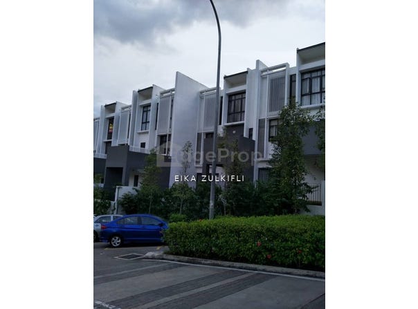 Off Persiarn Kontur, Taman Melawati, Selangor 53100