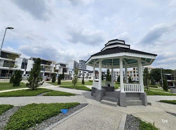 Johor Bahru, Johor 81100