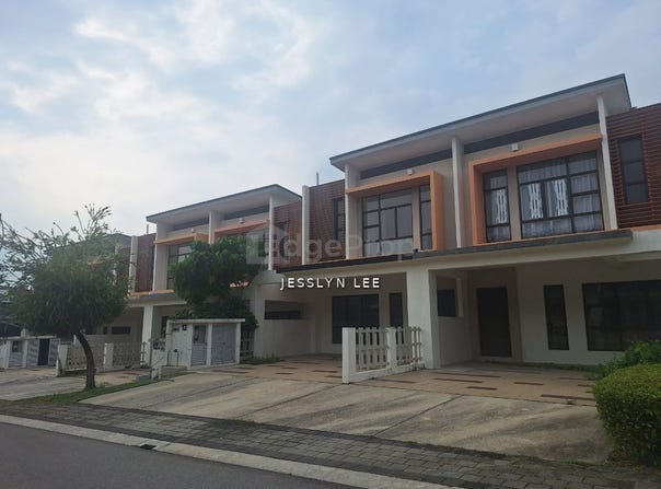 E, Semenyih, Selangor 43500