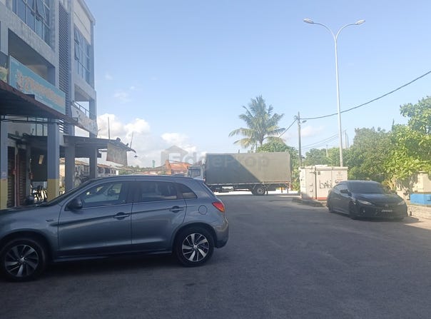 J, Pasir Gudang, Johor 81700